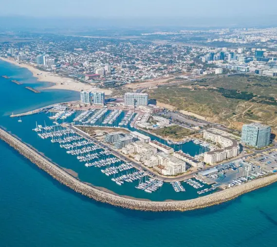 הרצליה חוף התכלת